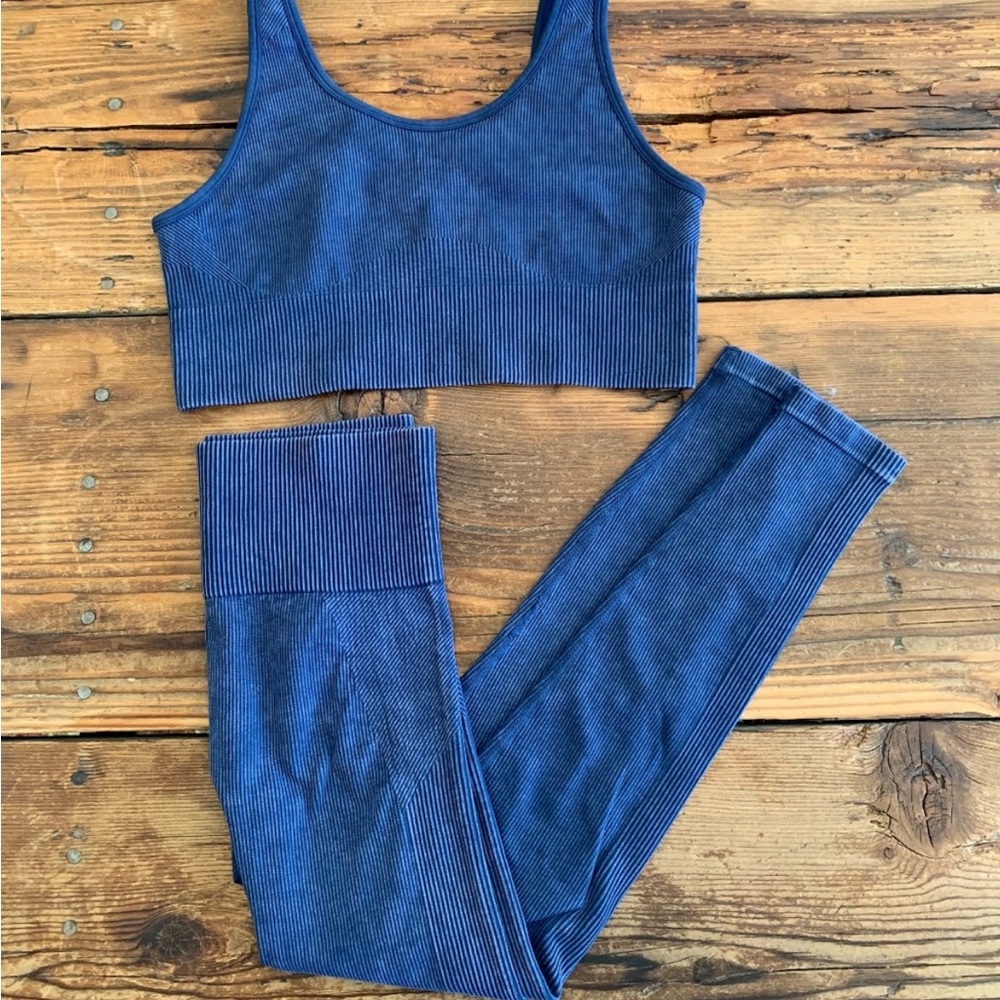 Seamless ribbed leggings crop top sports bra set